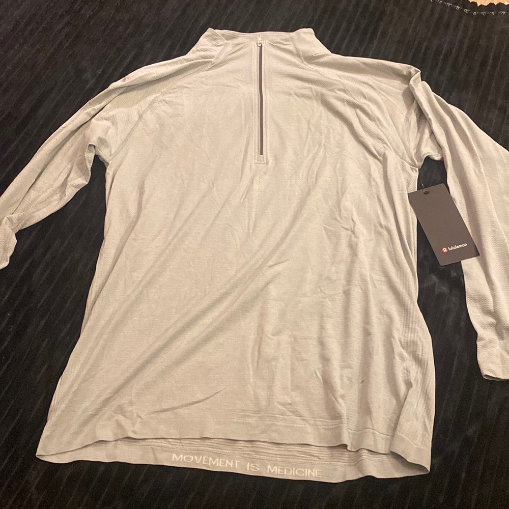Brand new lulu lemon mens long sleeve half zip up T